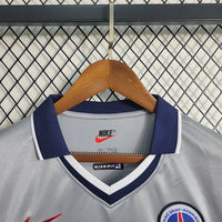 Paris Retro Trikot 2000